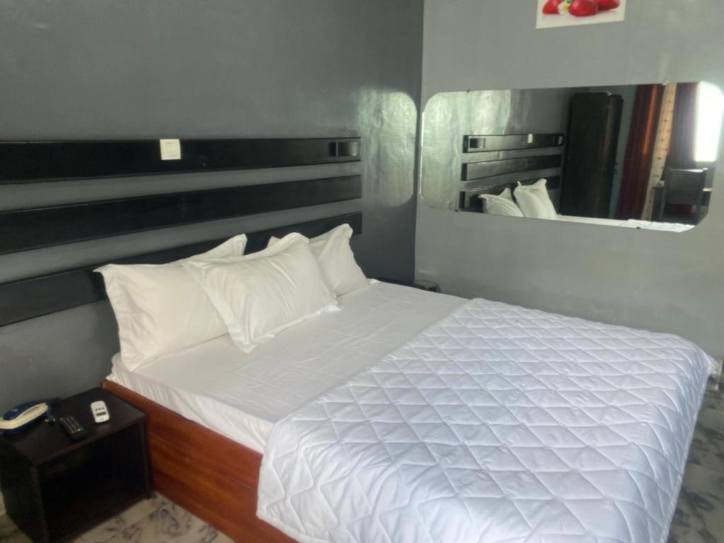 Sunrise Center Bonapriso 111 Hotel Douala Exterior foto